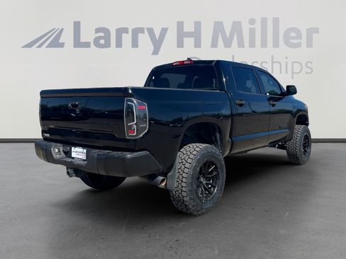 Used 2020 Toyota Tundra SR5 w/ SR5 Upgrade Package image 5