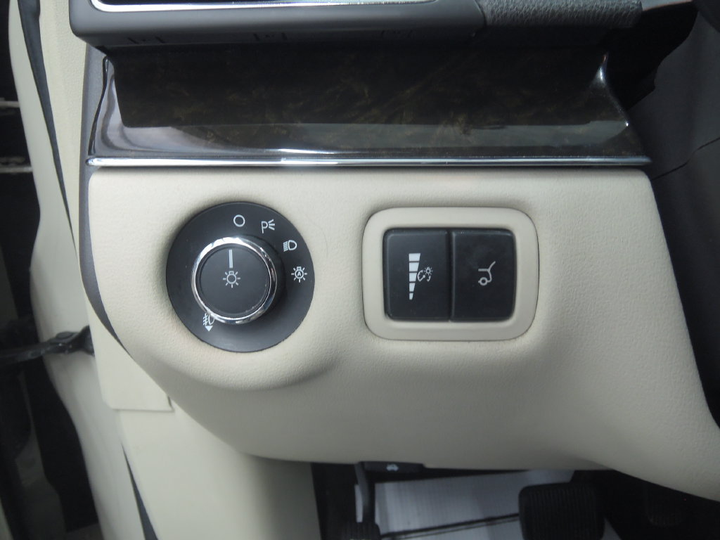 Used 2014 Lincoln MKT AWD w/ Equipment Group 201A image 24
