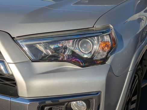 Used 2014 Toyota 4Runner Limited image 10