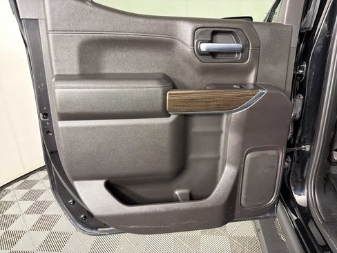 Used 2020 Chevrolet Silverado 1500 LT Trail Boss AWD/4WD image 19