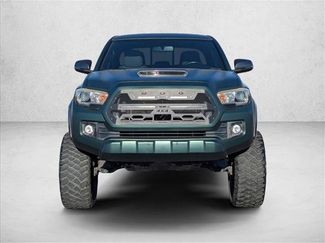 Used 2016 Toyota Tacoma TRD Sport w/ Towing Package video 2