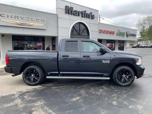 Used 2017 RAM 1500 Express AWD/4WD image 8