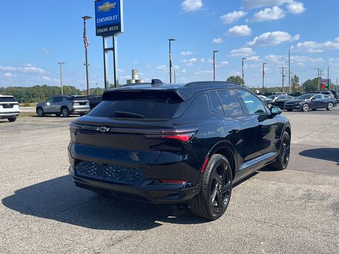 Used 2024 Chevrolet Equinox EV RS AWD/4WD image 4