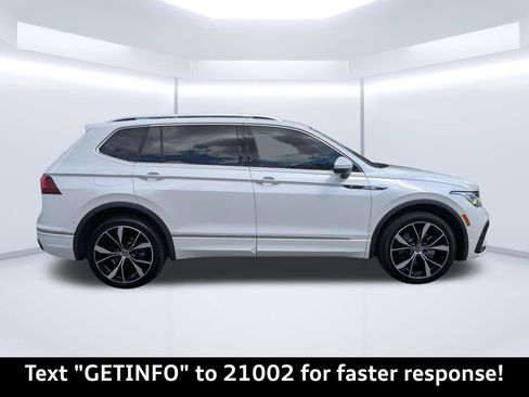 Used 2022 Volkswagen Tiguan SEL R-Line AWD/4WD image 2