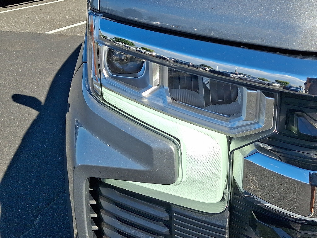 Certified 2024 Chevrolet Silverado 1500 LT AWD/4WD image 9