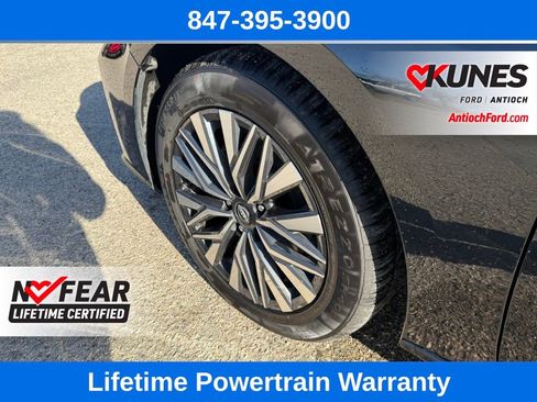 Used 2024 Nissan Altima 2.5 SV image 9