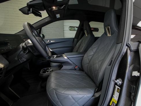 Used 2024 BMW iX xDrive50 w/ Premium Package AWD/4WD image 20