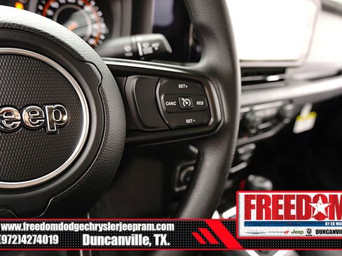 New 2026 Jeep Gladiator Sport AWD/4WD image 28