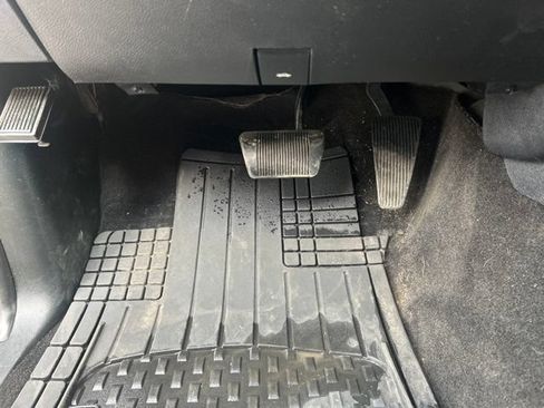 Used 2017 RAM 2500 SLT AWD/4WD image 30