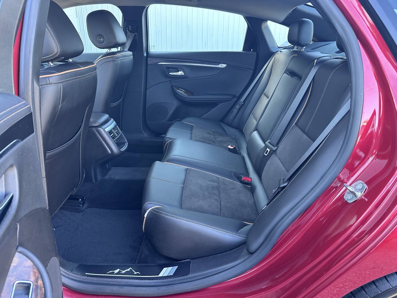 Used 2015 Chevrolet Impala LT w/ Convenience Package FWD image 16