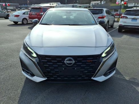 Used 2023 Nissan Altima 2.0 SR image 9