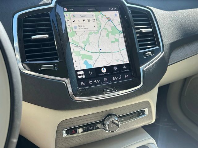 Certified 2025 Volvo XC90 T8 Plus AWD/4WD image 24