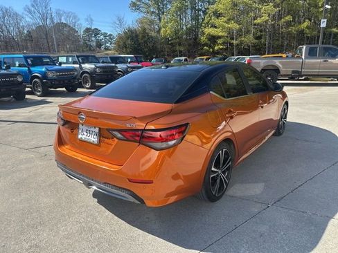 Used 2023 Nissan Sentra SR w/ SR Premium Package image 13