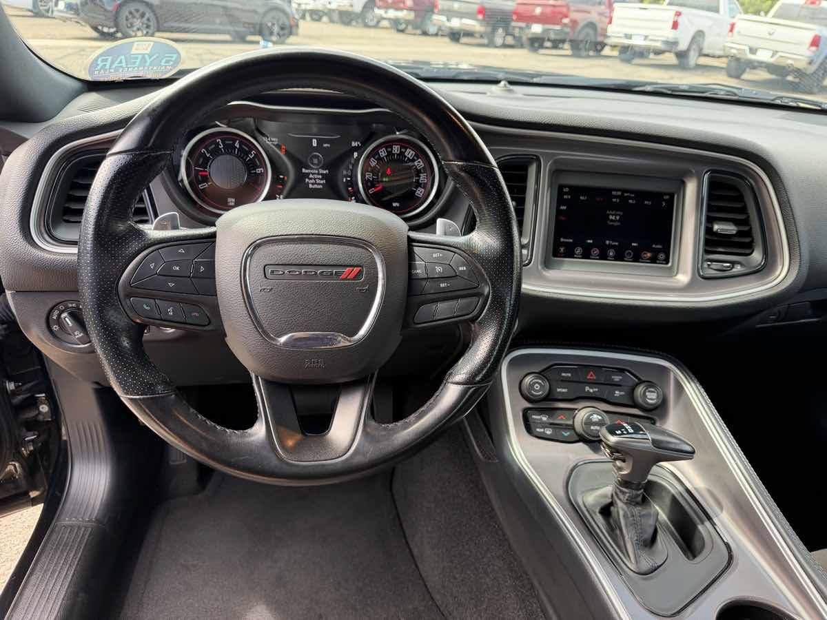Used 2022 Dodge Challenger GT RWD image 9