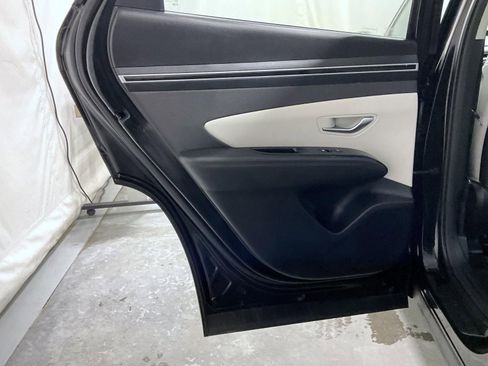 Certified 2023 Hyundai Tucson Limited w/ Winter Package image 18