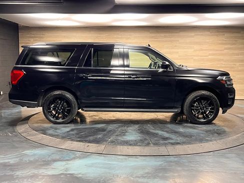Used 2024 Ford Expedition Max XLT image 36