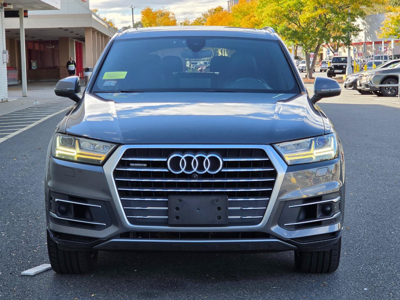 Used 2018 Audi Q7 3.0T Premium Plus w/ Premium Plus Package AWD/4WD image 3