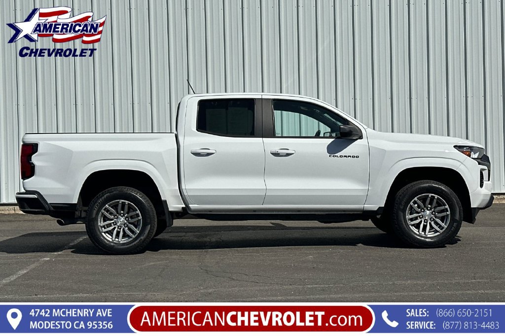 Used 2023 Chevrolet Colorado LT w/ LT Convenience Package II RWD image 3