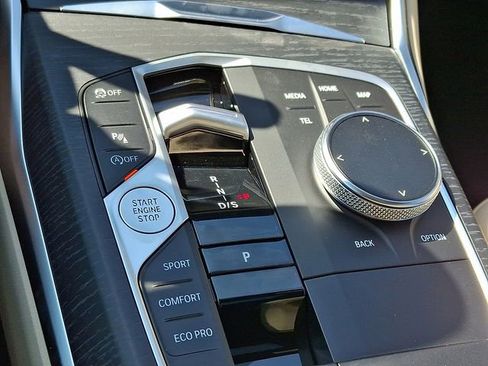 Certified 2025 BMW 330i xDrive Sedan w/ Convenience Package image 16