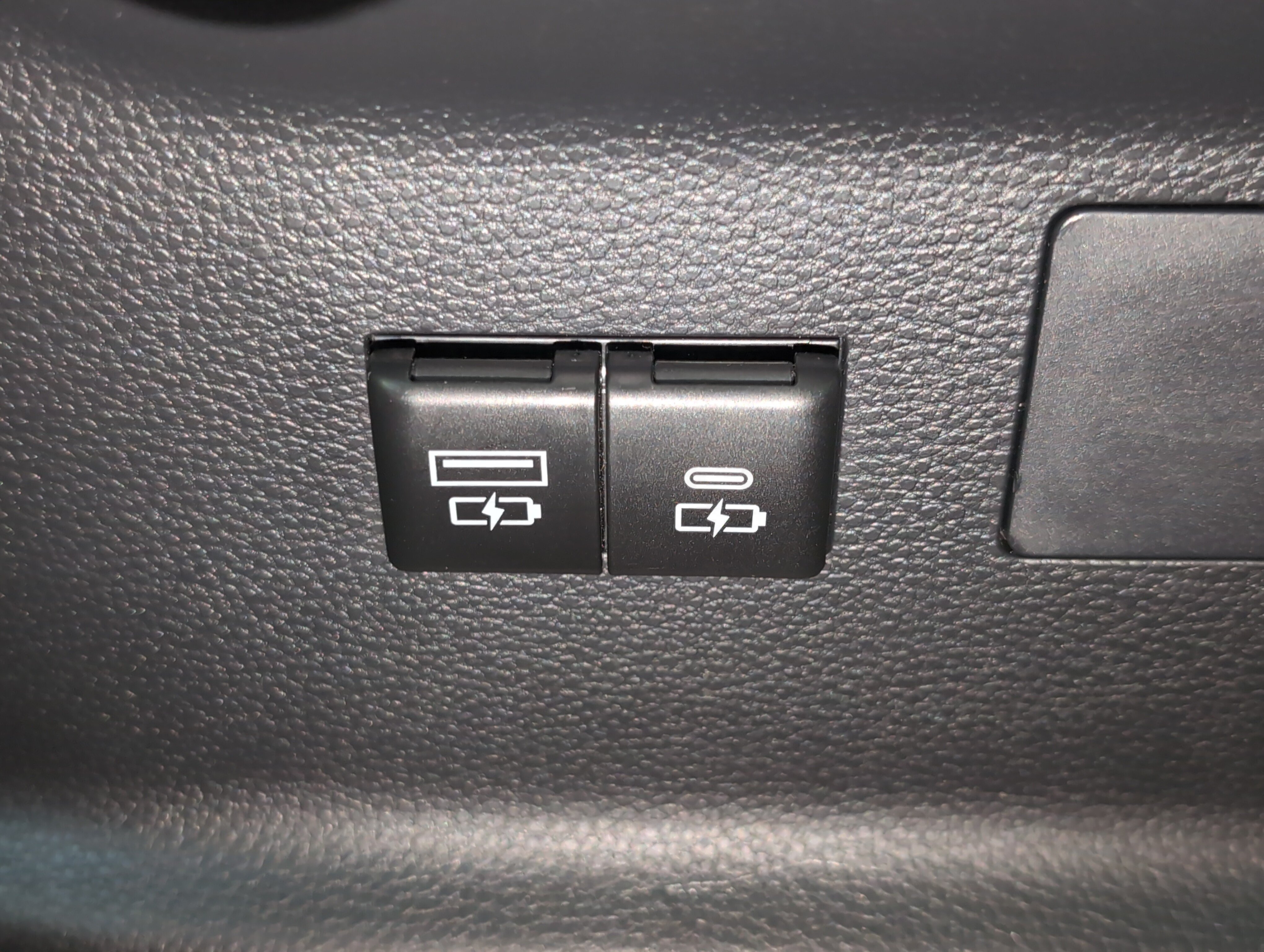 Used 2024 Toyota Tundra SR5 w/ SR5 Convenience Package AWD/4WD image 35