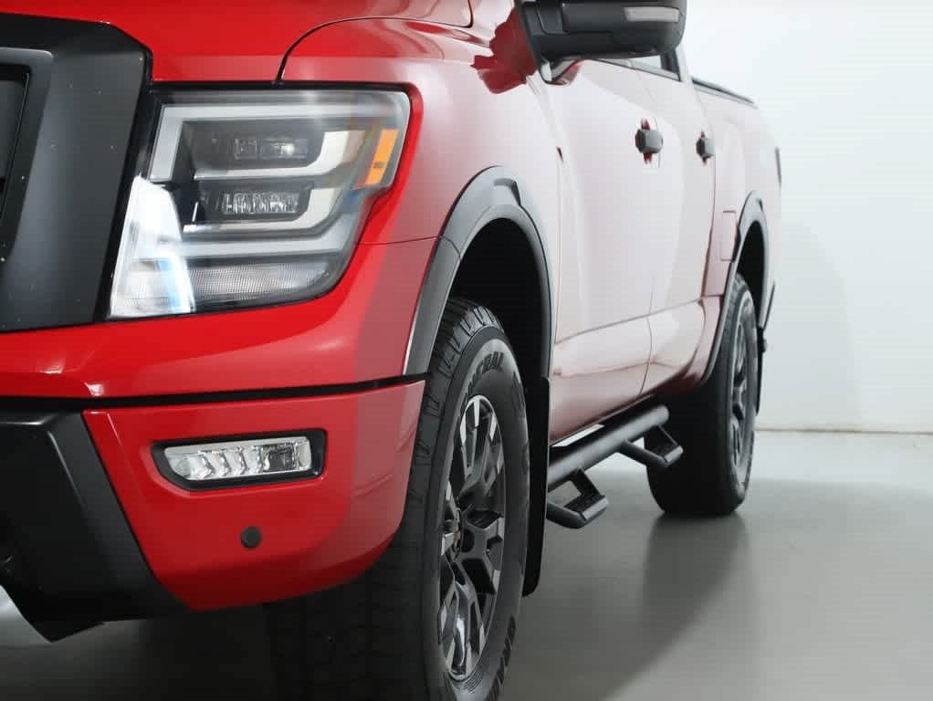 Used 2023 Nissan Titan PRO-4X w/ Pro-4x Convenience Package AWD/4WD image 4
