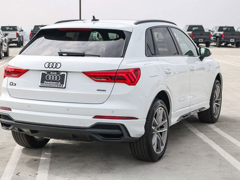 New 2025 Audi Q3 2.0T Premium image 8