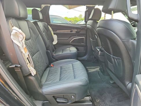 Used 2025 Kia Telluride EX X-Line AWD/4WD image 9