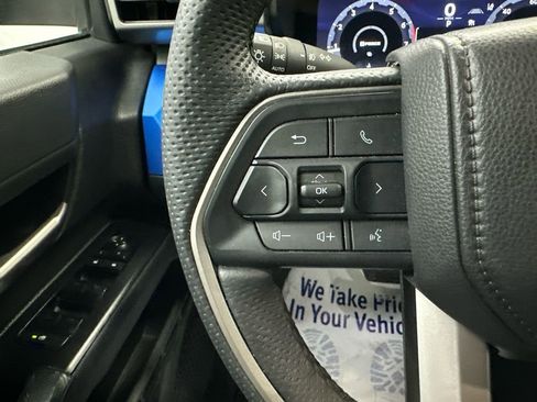 Used 2025 Toyota Tacoma TRD Off-Road image 24