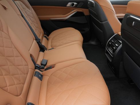Certified 2026 BMW X7 xDrive40i AWD/4WD image 33