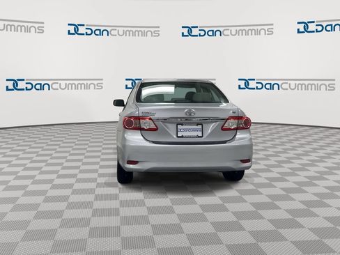 Used 2012 Toyota Corolla LE FWD image 7