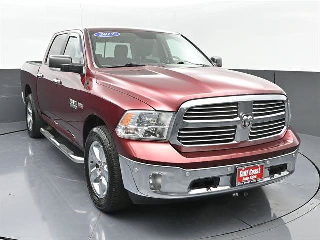 Used 2017 RAM 1500 Lone Star AWD/4WD image 3
