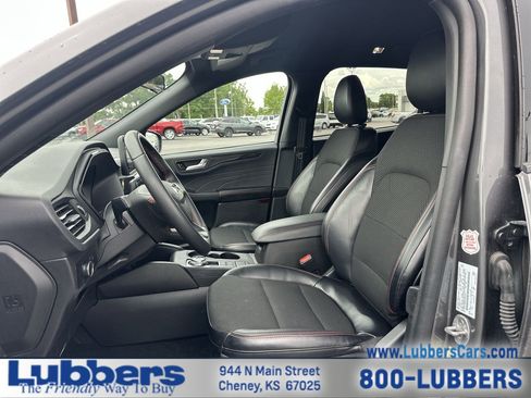 Used 2025 Ford Escape ST-Line AWD/4WD image 10