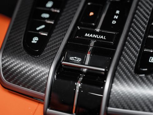 New 2026 Aston Martin Vanquish Convertible image 38