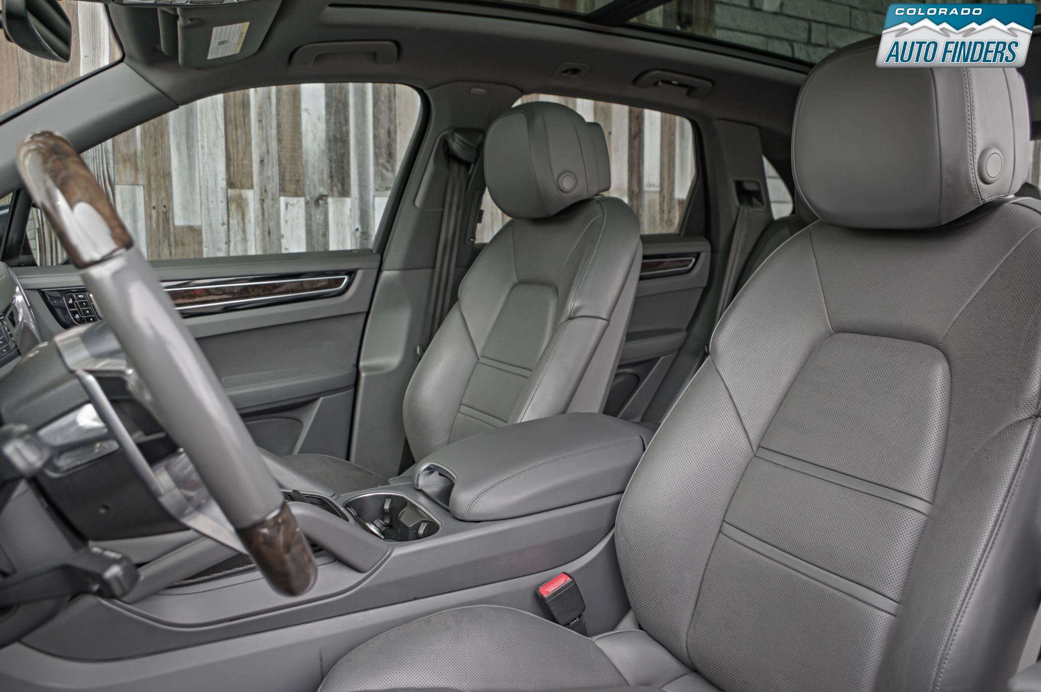 Used 2020 Porsche Cayenne AWD/4WD image 13