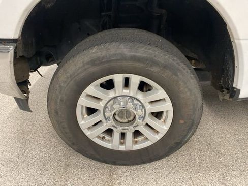 Used 2017 Ford F350 XLT AWD/4WD image 12