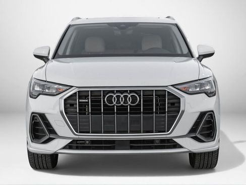 Used 2021 Audi Q3 2.0T Premium w/ Convenience Package image 3