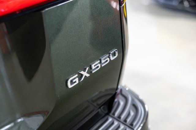 Used 2025 Lexus GX 550 w/ Cold Area Package AWD/4WD image 26