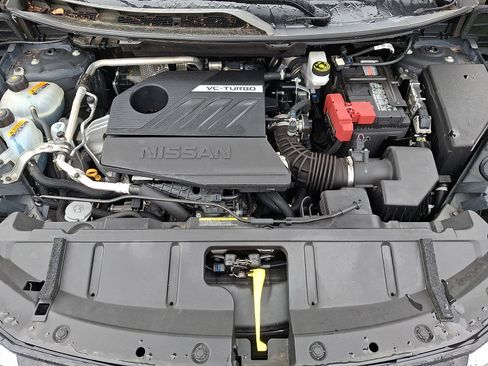 Used 2025 Nissan Rogue SV FWD image 28