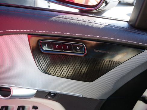 Used 2020 Volvo XC90 T6 R-Design w/ Protection Package Premier image 17