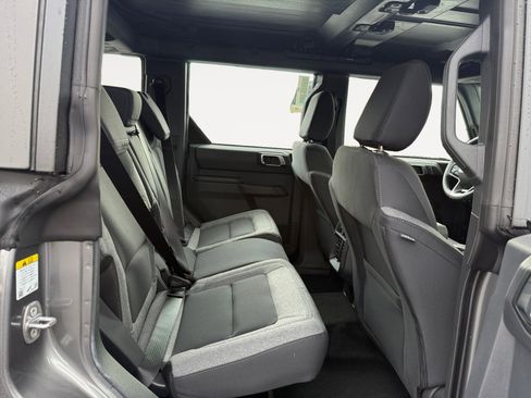 New 2025 Ford Bronco 4-Door image 18