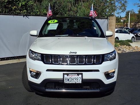 Used 2019 Jeep Compass Limited image 2