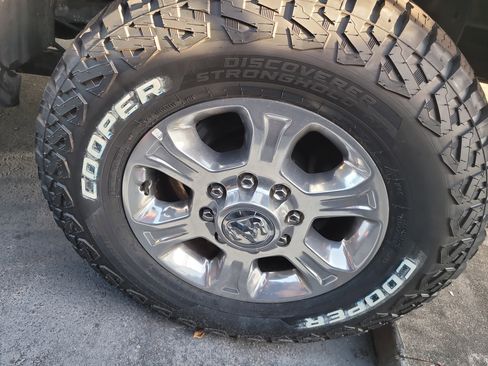 Used 2024 RAM 2500 Big Horn AWD/4WD image 6