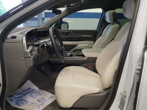 Used 2026 Cadillac Escalade IQL Sport 1 AWD/4WD image 14