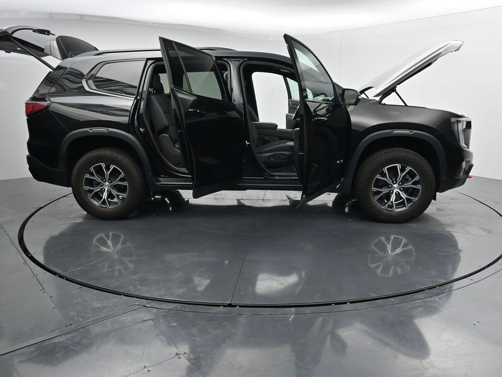 Used 2024 GMC Acadia AT4 w/ Luxury Package AWD/4WD image 37