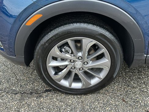 Used 2020 Buick Encore GX Essence w/ Experience Buick Package image 9