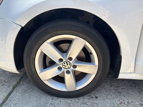 Used 2012 Volkswagen Jetta TDI FWD image 19