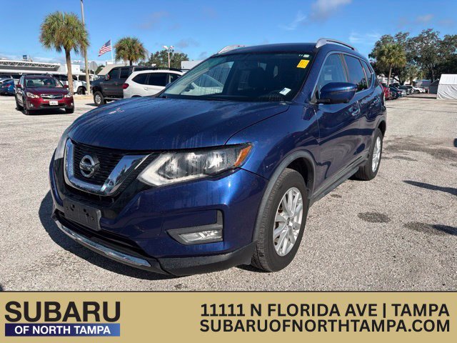Used 2017 Nissan Rogue SV w/ SV Premium Package AWD/4WD image 1