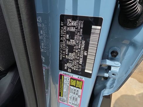 New 2027 Kia Seltos S FWD image 32