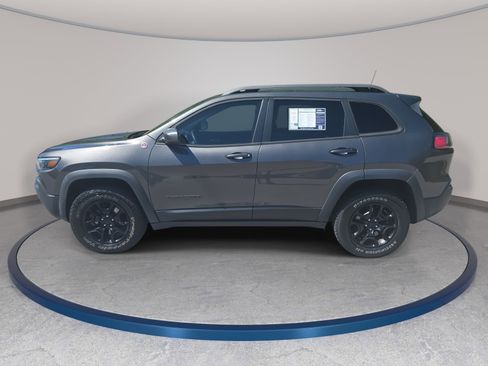 Used 2019 Jeep Cherokee Trailhawk w/ Comfort/Convenience Group image 7