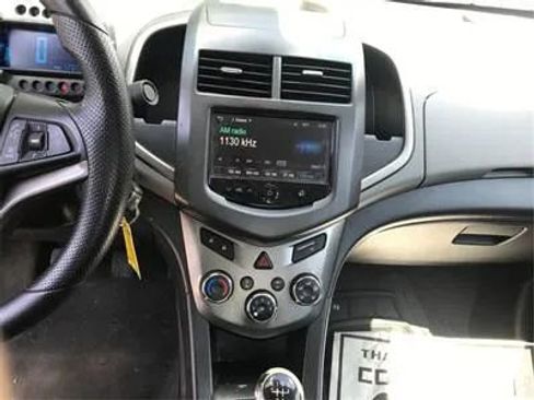 Used 2013 Chevrolet Sonic LT image 5